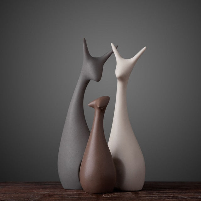 MINIMALIST DEER FAMILY FIGURES